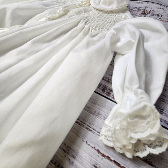 Vtg Polly Flinders White Infant Gown Christening Baptism Smocked Sz 3- 9 Months - Picture 3 of 9